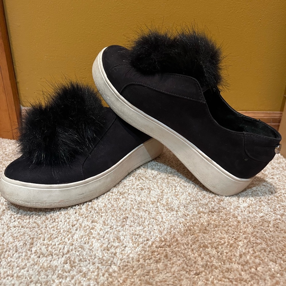 Steve Madden size 8 sneakers